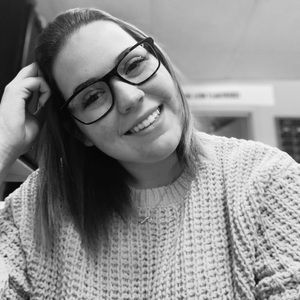 Meet your Posher, Ellee